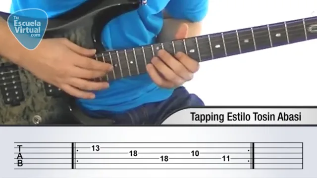 Clase de tapping de guitarra con su tablatura debajo