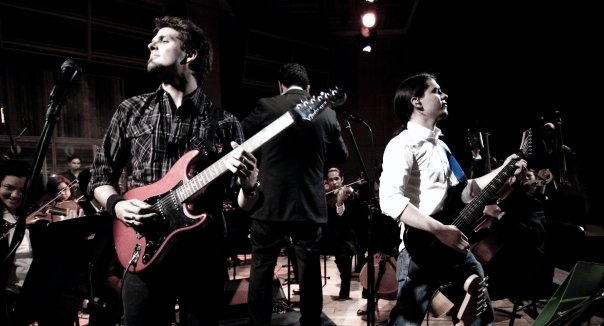 Jorge en concierto con orquesta